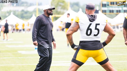 Steelers' Dan Moore Jr. Is "Head And Shoulders" Above Rookie Broderick Jones   (Steelers News)